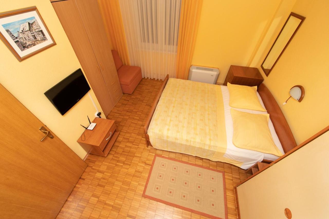 Apartmani Biser Tučepi Kültér fotó