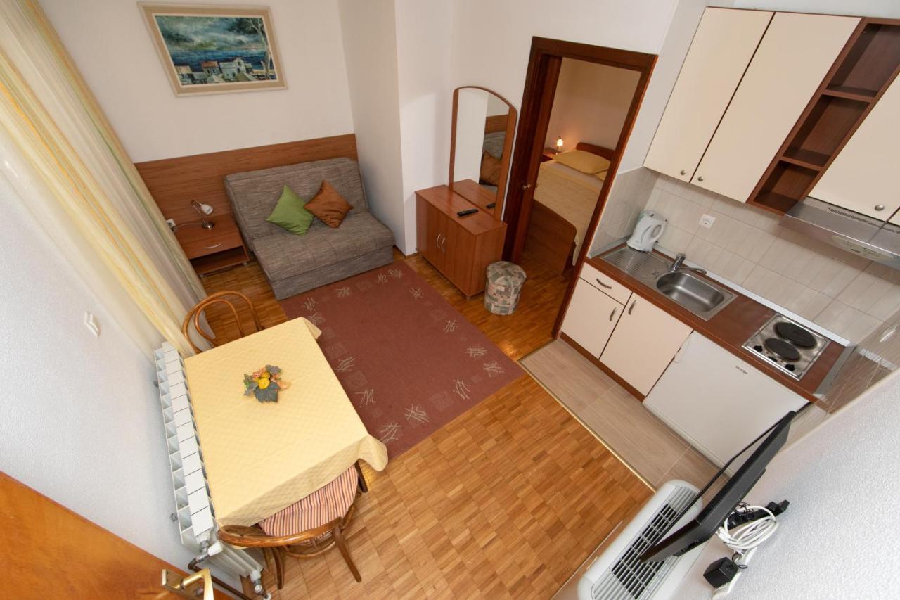Apartmani Biser Tučepi Kültér fotó