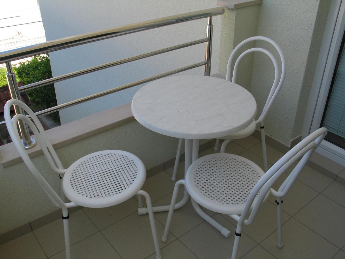 Apartmani Biser Tučepi Kültér fotó